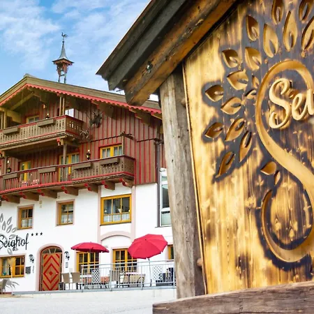 Seighof - Geschichte Zum Anfassen Seit 1366 - Inkl Bergbahnen Im Sommer - Regionales Fruehstueck - Bergpanorama - Joker Card Affittacamere 4*
