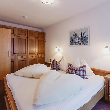 Guest house Seighof 3*