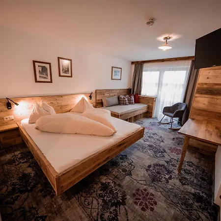 Pension Seighof - Geschichte Zum Anfassen Seit 1366 - Regionales Fruehstueck & Halbpension - Skishuttle - Ski In - Bergpanorama 招待所